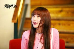 贴身校花之君临天夏在线观看